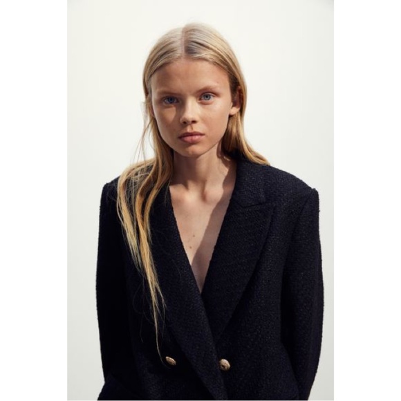 Black Textured Weave Jacket - Picture 4 of 8